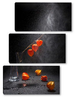  Натюрморт с ягодами черешни и двумя цветными стаканчиками 